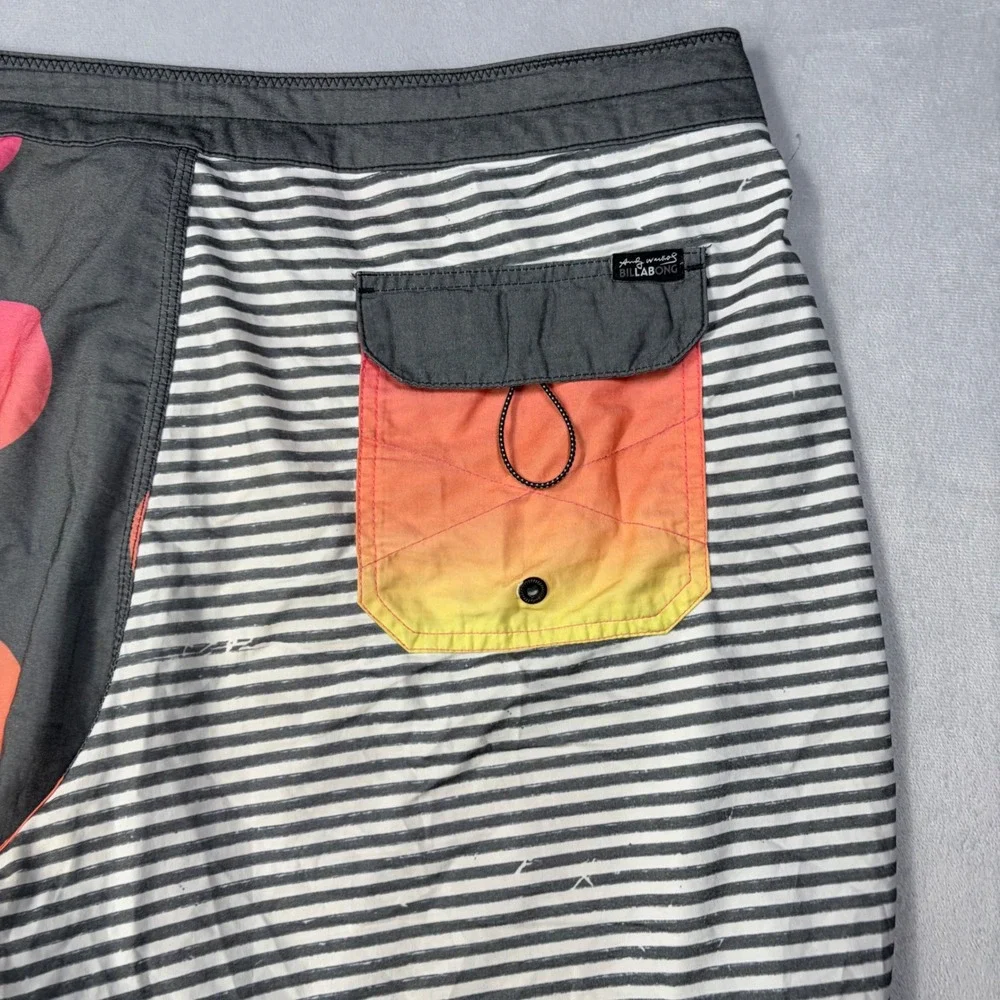 Billabong Andy Warhol Board Shorts Mens 38 Gray Pink Polka Dot Striped Trunks